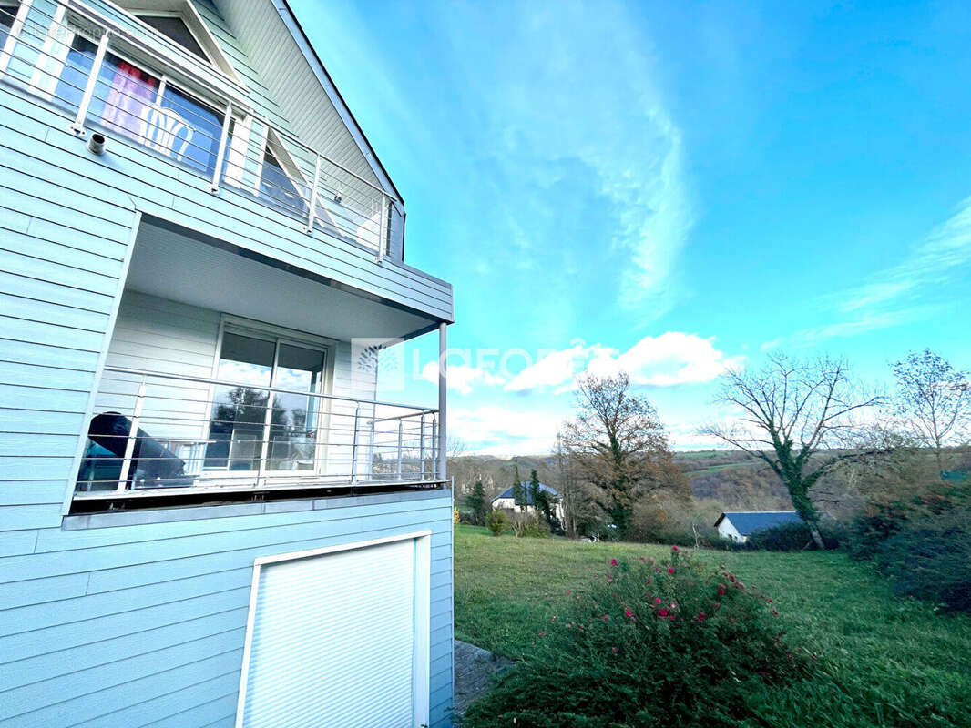 Maison à SAUVETERRE-DE-ROUERGUE