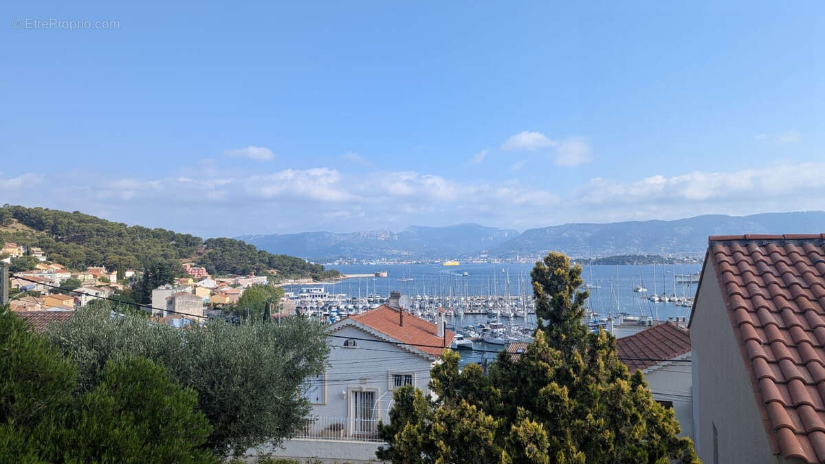 Appartement 35 m² à Saint-Mandrier-Sur-Mer  - photo 4