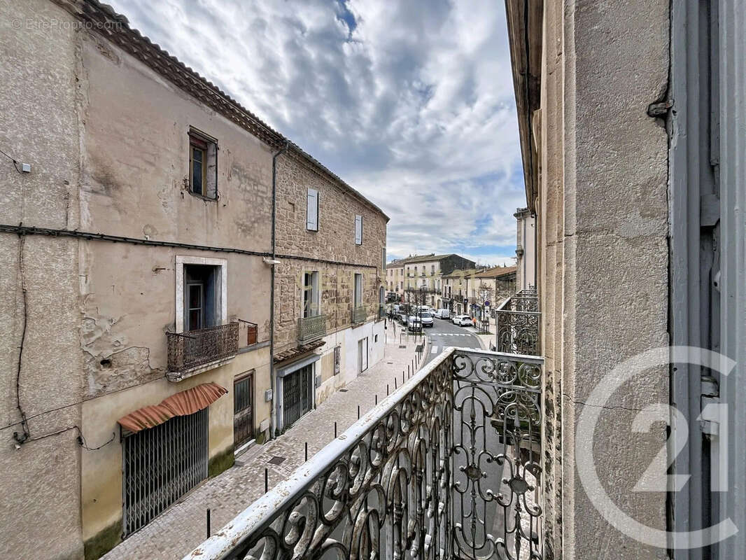 Appartement à POUSSAN