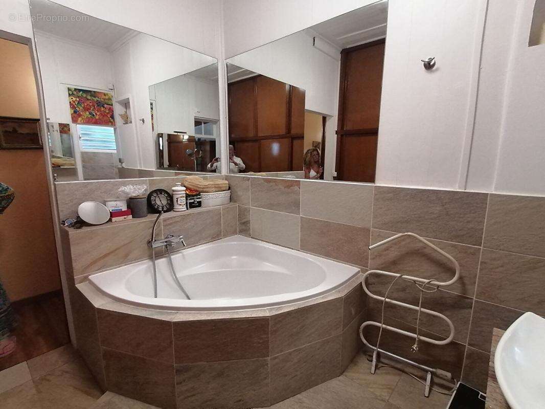 Maison à SAINT-DENIS