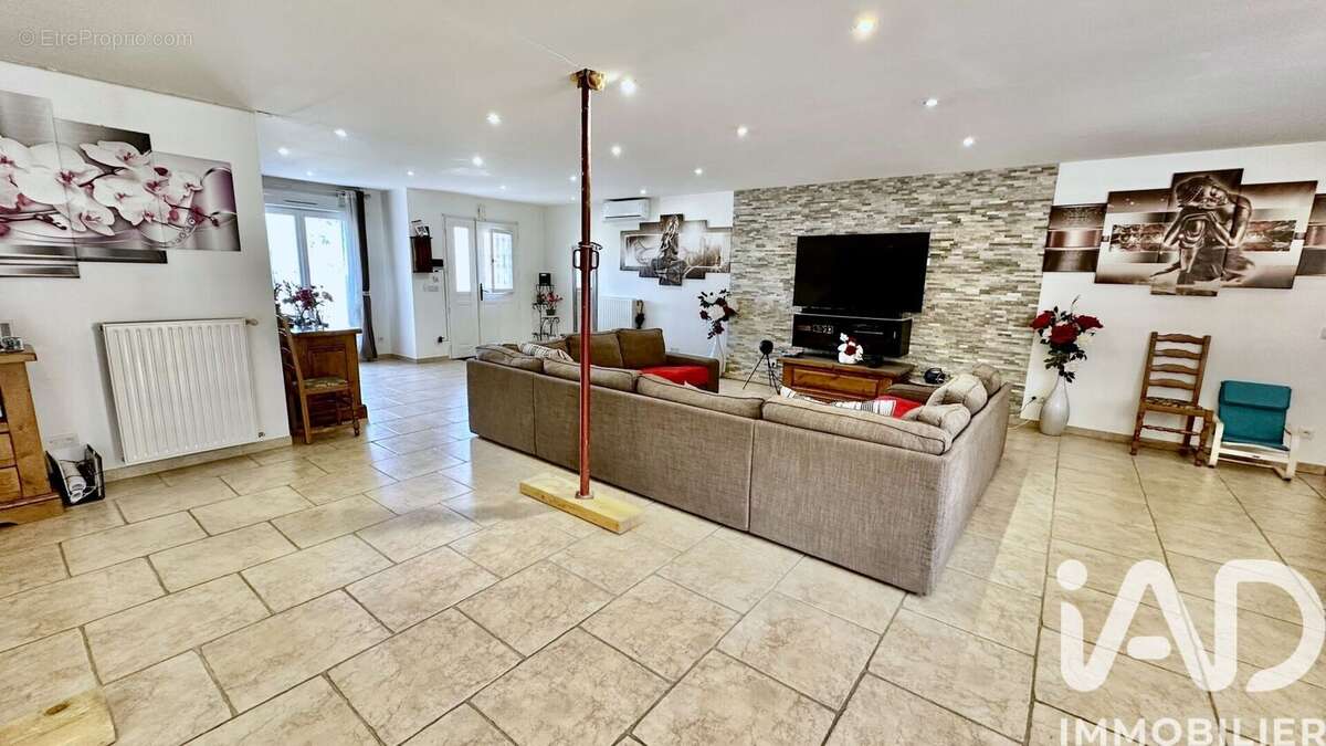 Photo 6 - Maison à LINAS