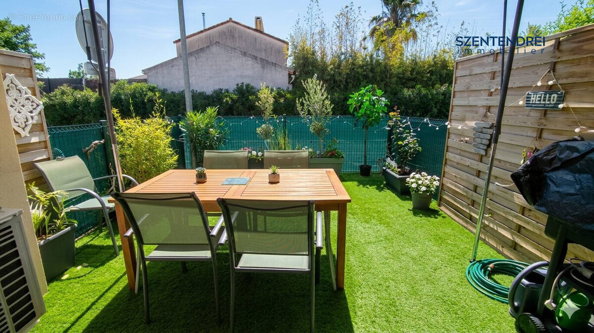 Szentendrei Immobilier - Appartement T3 avec jardin - LUNEL - Appartement à LUNEL