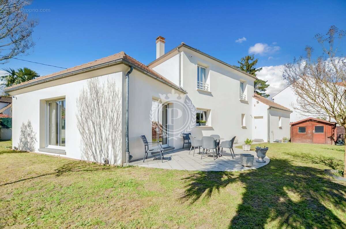 Maison à SAINT-PRIX