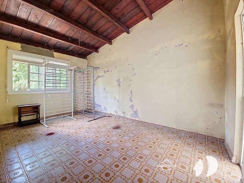 Maison à PETIT-BOURG