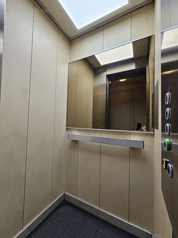 Appartement 39 m² à Bagneres-De-Bigorre  - photo 7