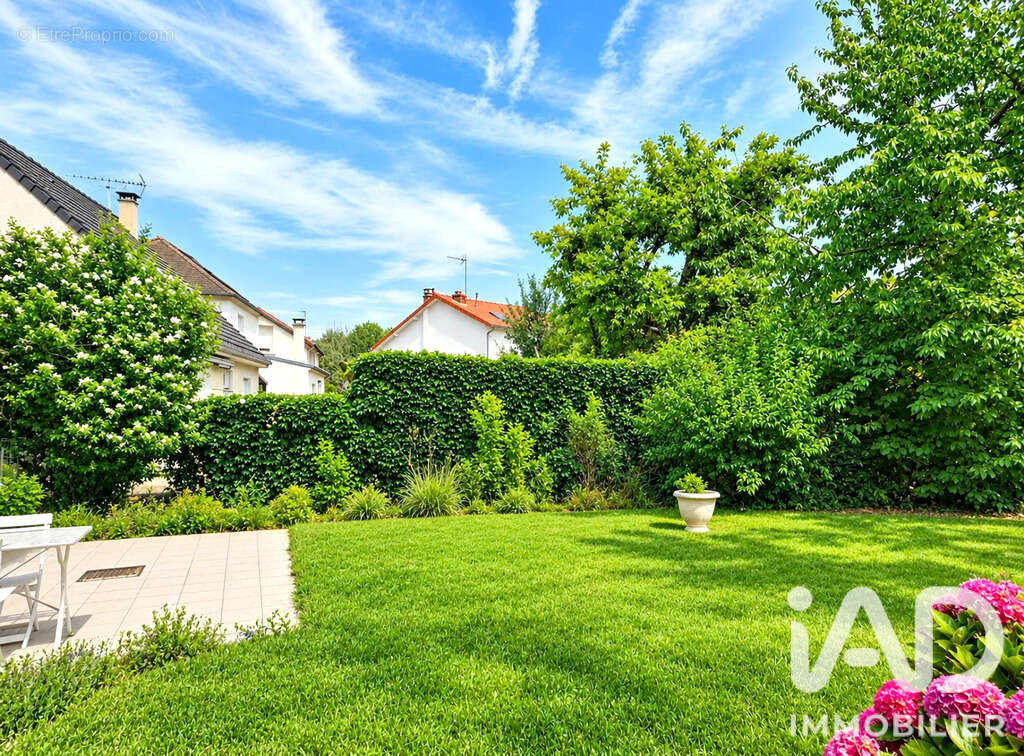 Maison 150 m² à Ozoir-La-Ferriere  - photo 5