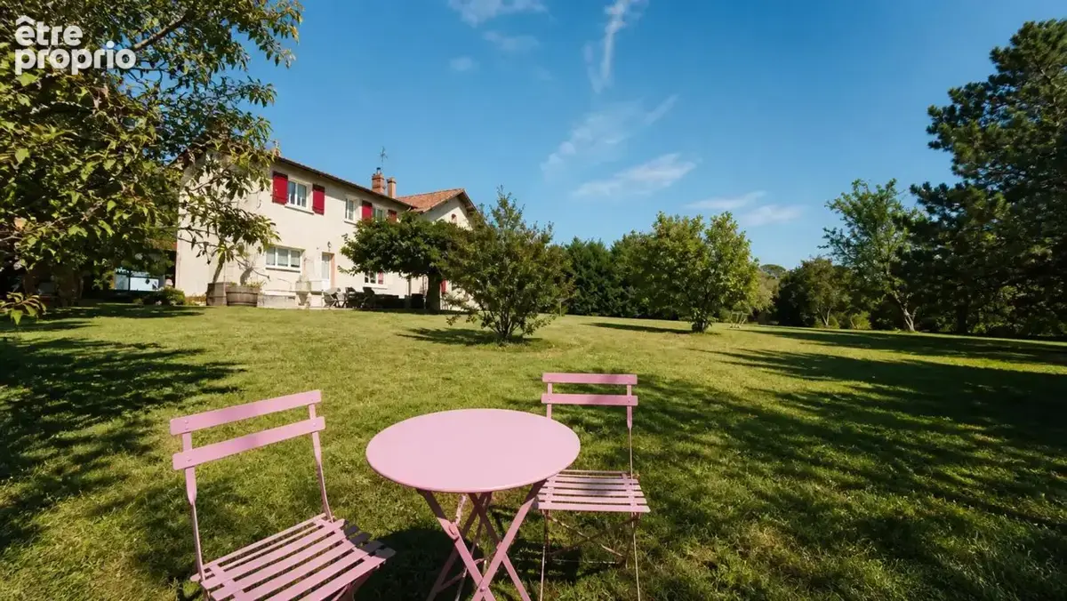 Domaine + 300 m2 dont maison de 10 pièces de 188 m² à Montsoué - photo 5