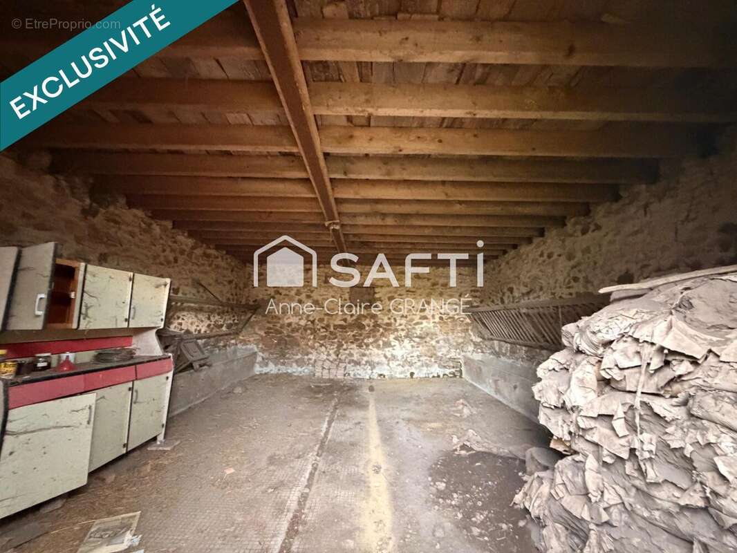 Maison 400 m² à Neuvillette-En-Charnie  - photo 6