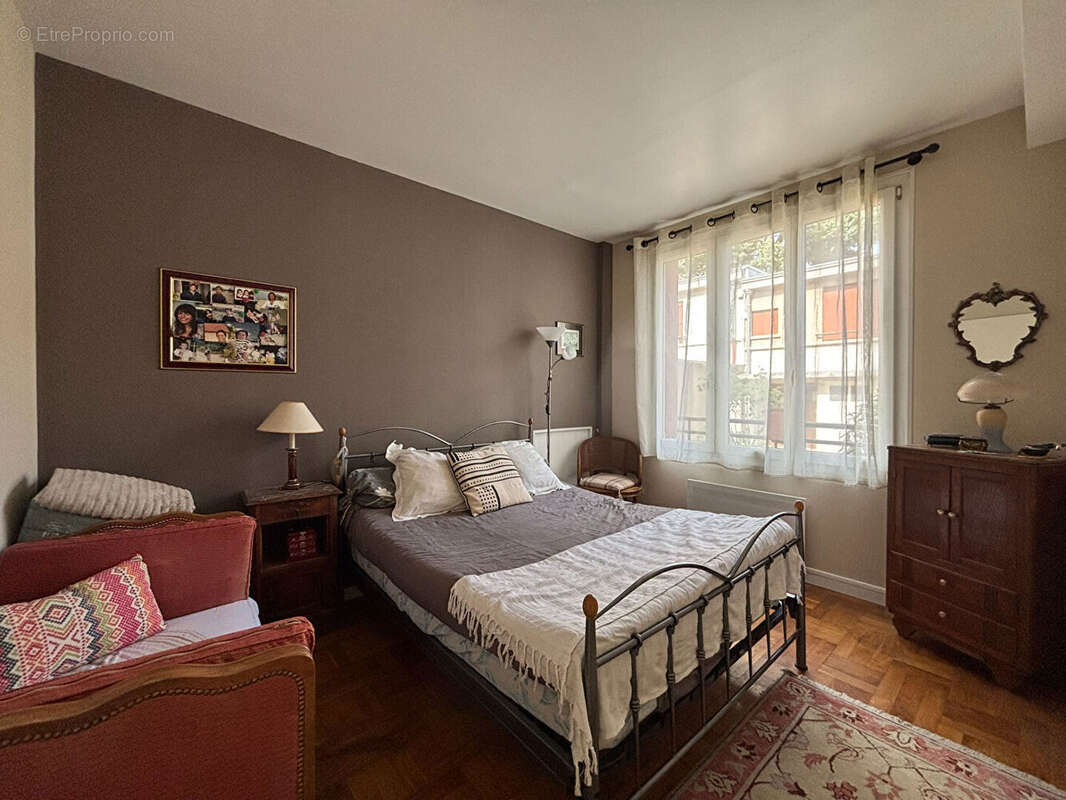 Appartement à ENGHIEN-LES-BAINS