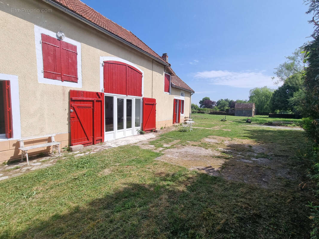Maison à BRAZEY-EN-MORVAN