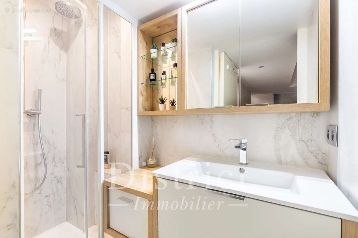 Appartement à PARIS-4E