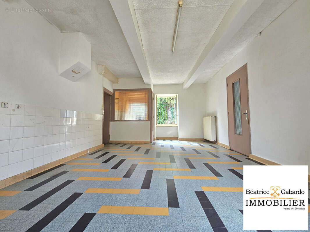 Maison Chamelet 6 pièce(s) 183 m2 - photo 5
