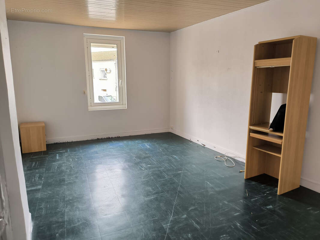 Maison à SAINT-LAURENT-D&#039;AIGOUZE