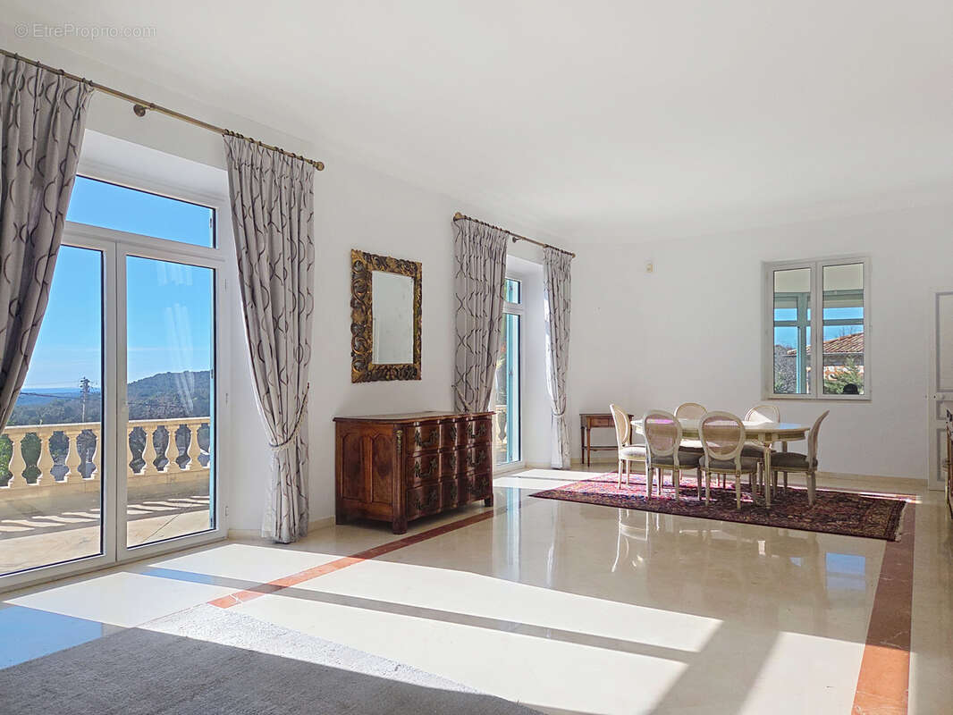 Maison à VENCE