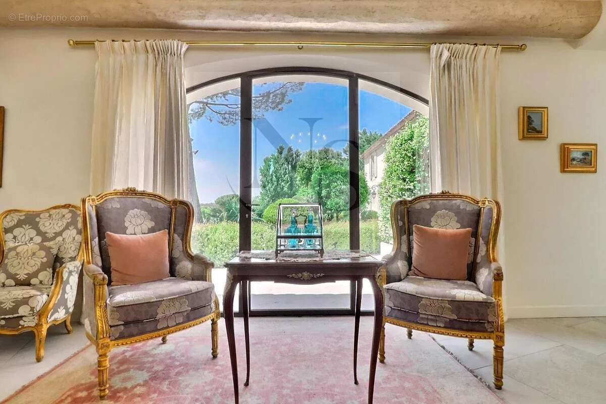 Maison à MAUSSANE-LES-ALPILLES