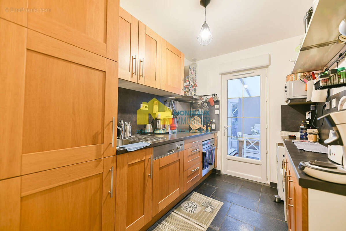 Appartement à SAINTE-GENEVIEVE-DES-BOIS