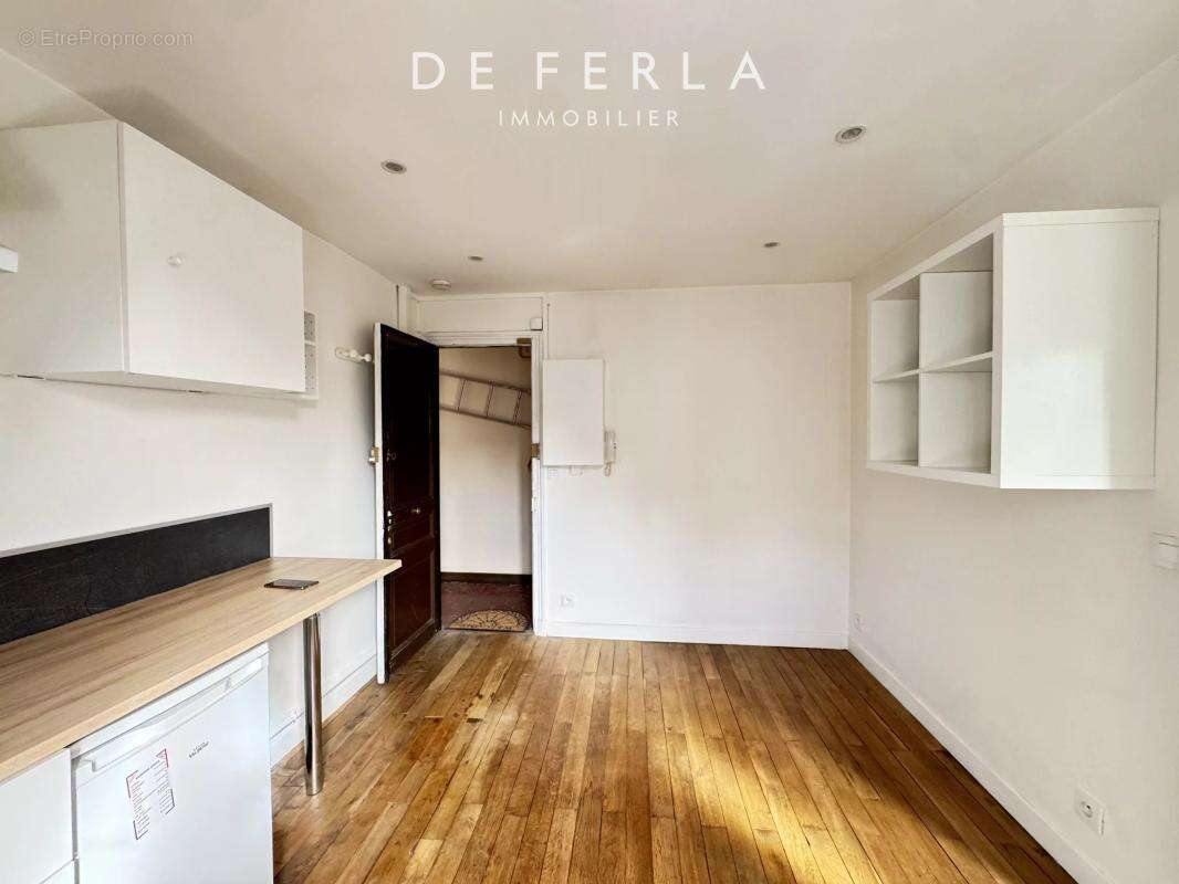 Appartement à PARIS-14E