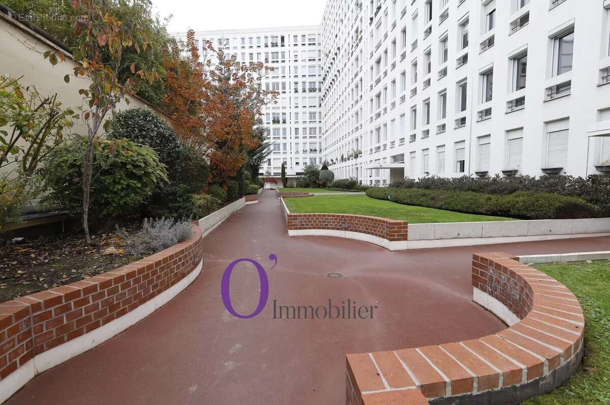 Appartement à PARIS-11E
