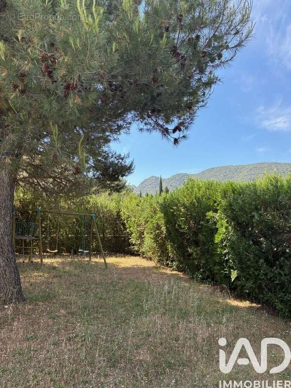 Maison 153 m² à Maubec  - photo 2