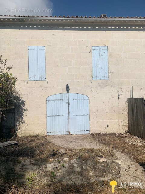 Maison à SAINT-CIERS-DU-TAILLON