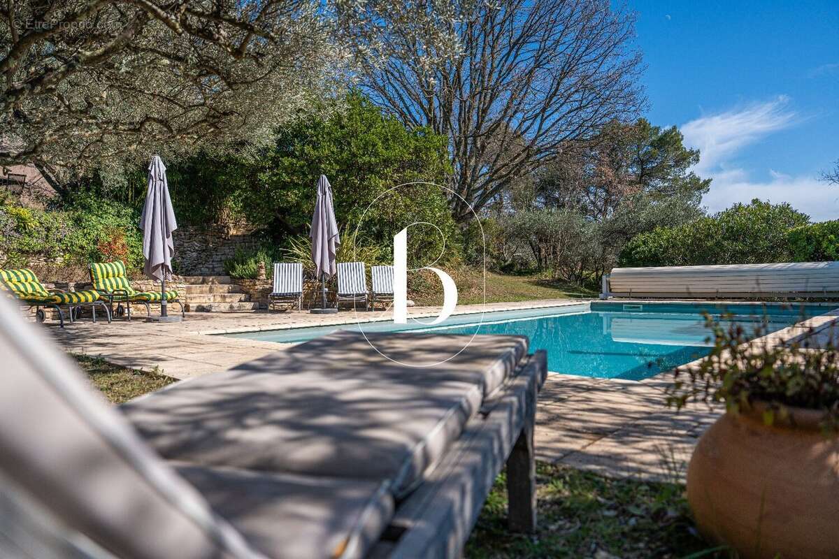 Maison à GOUDARGUES