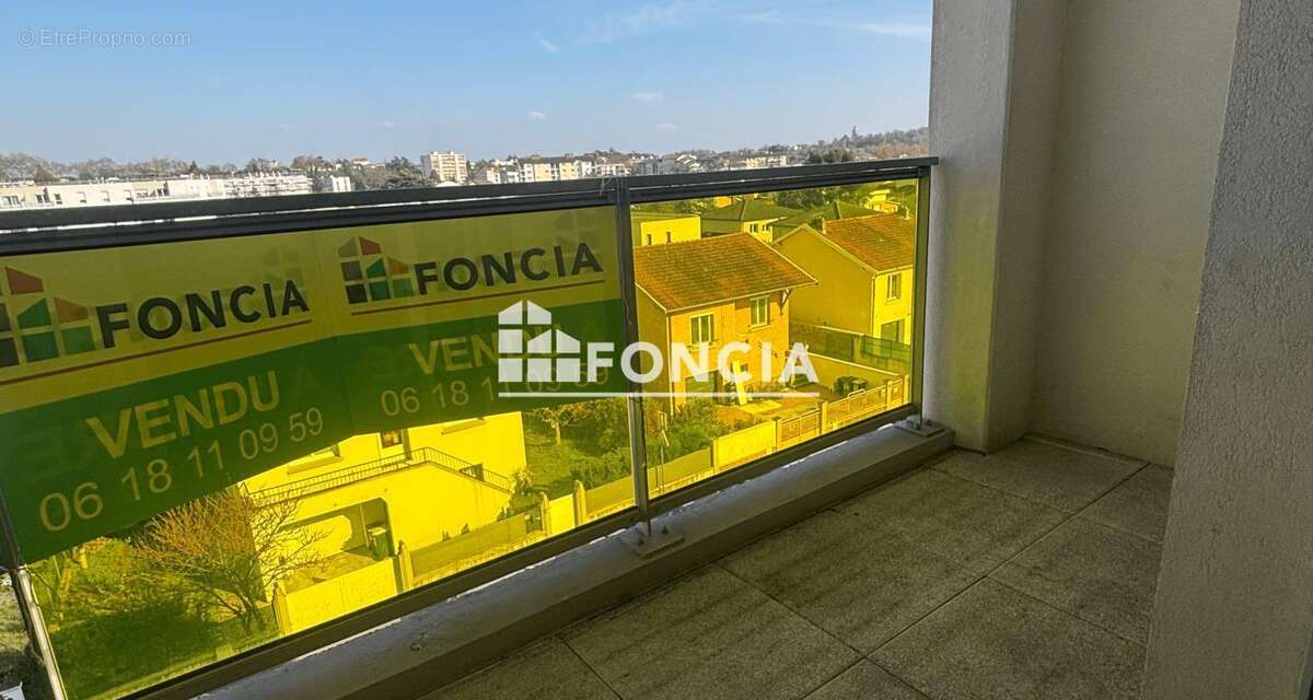 Appartement à DECINES-CHARPIEU