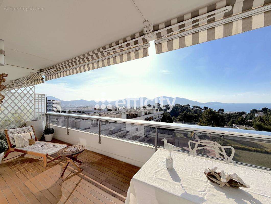 Appartement à MARSEILLE-8E