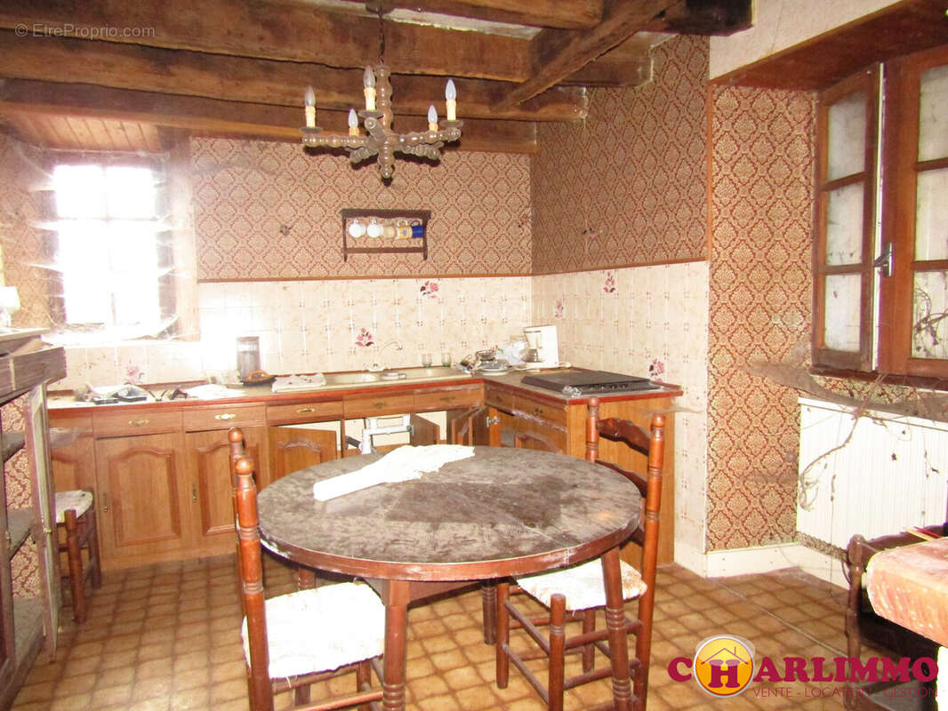 Maison à CHASSENON