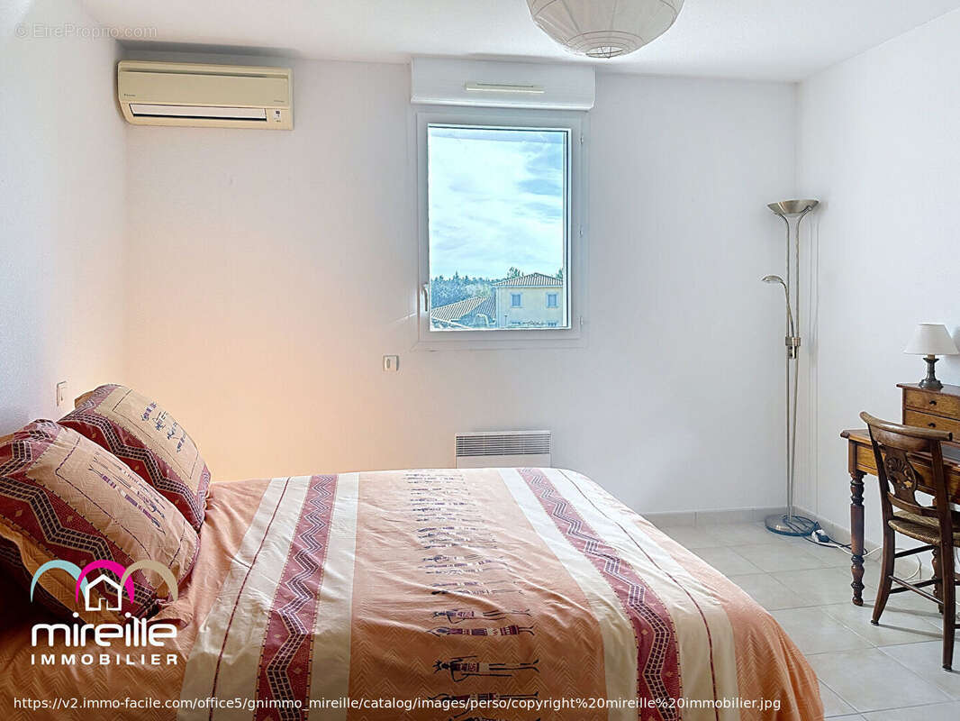 Maison à JONQUIERES-SAINT-VINCENT