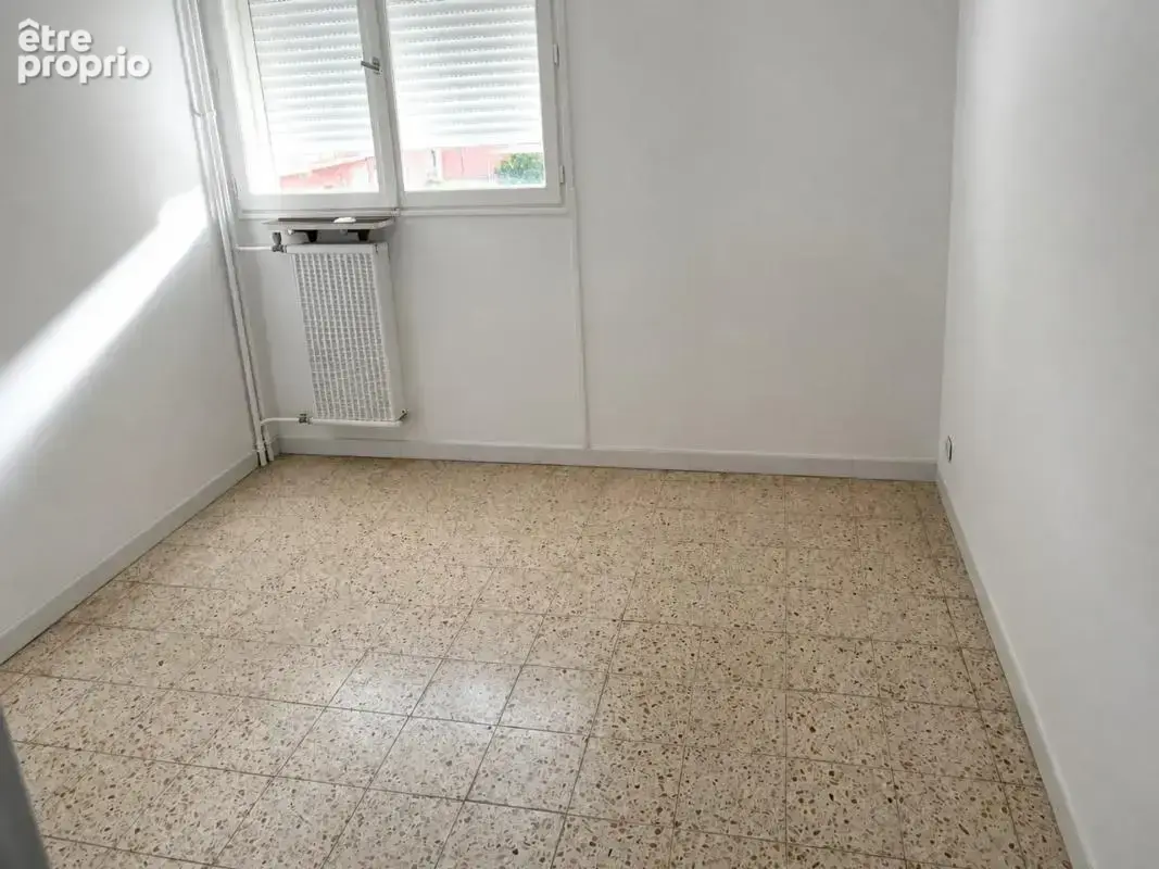 Appartement de 4 pièces de 67 m² à Alès - photo 9