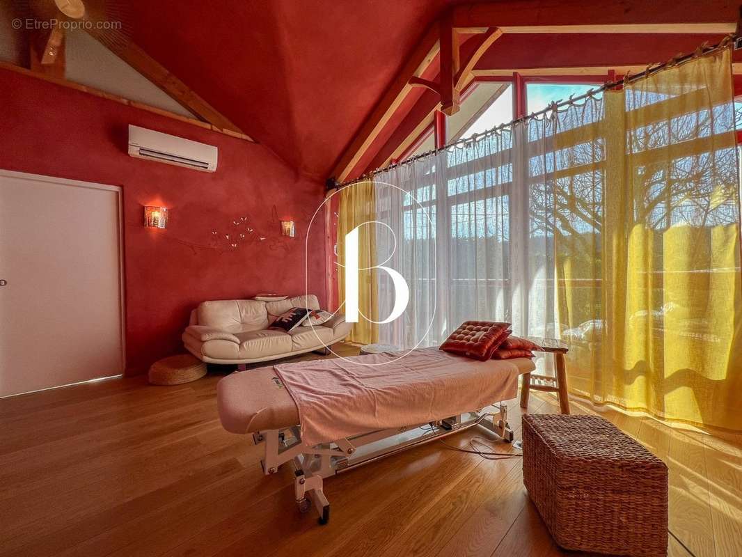 Maison à VALLON-PONT-D'ARC