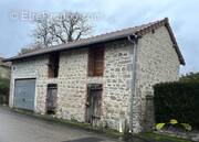 Maison à SAUVIAT-SUR-VIGE