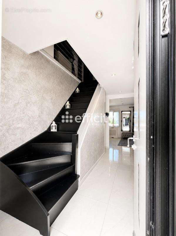 Maison 180 m² à Montgeron  - photo 16