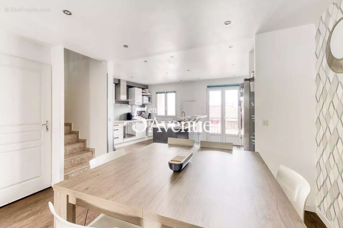 Maison à ROSNY-SOUS-BOIS