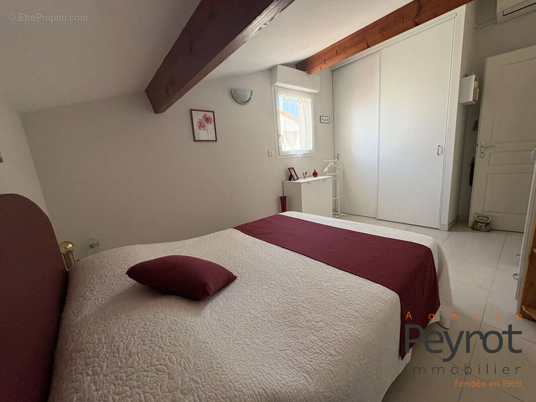 Appartement à SAINT-LAURENT-DE-LA-SALANQUE