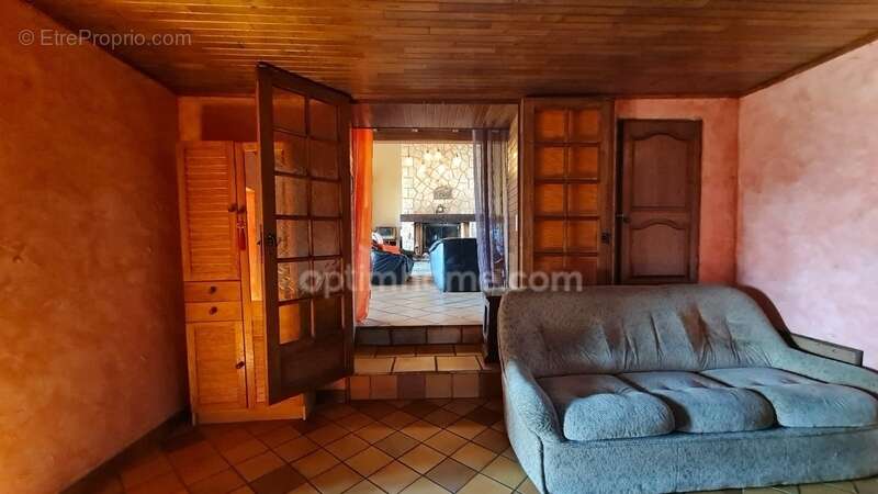 Maison à SAVIGNAC-SUR-LEYZE