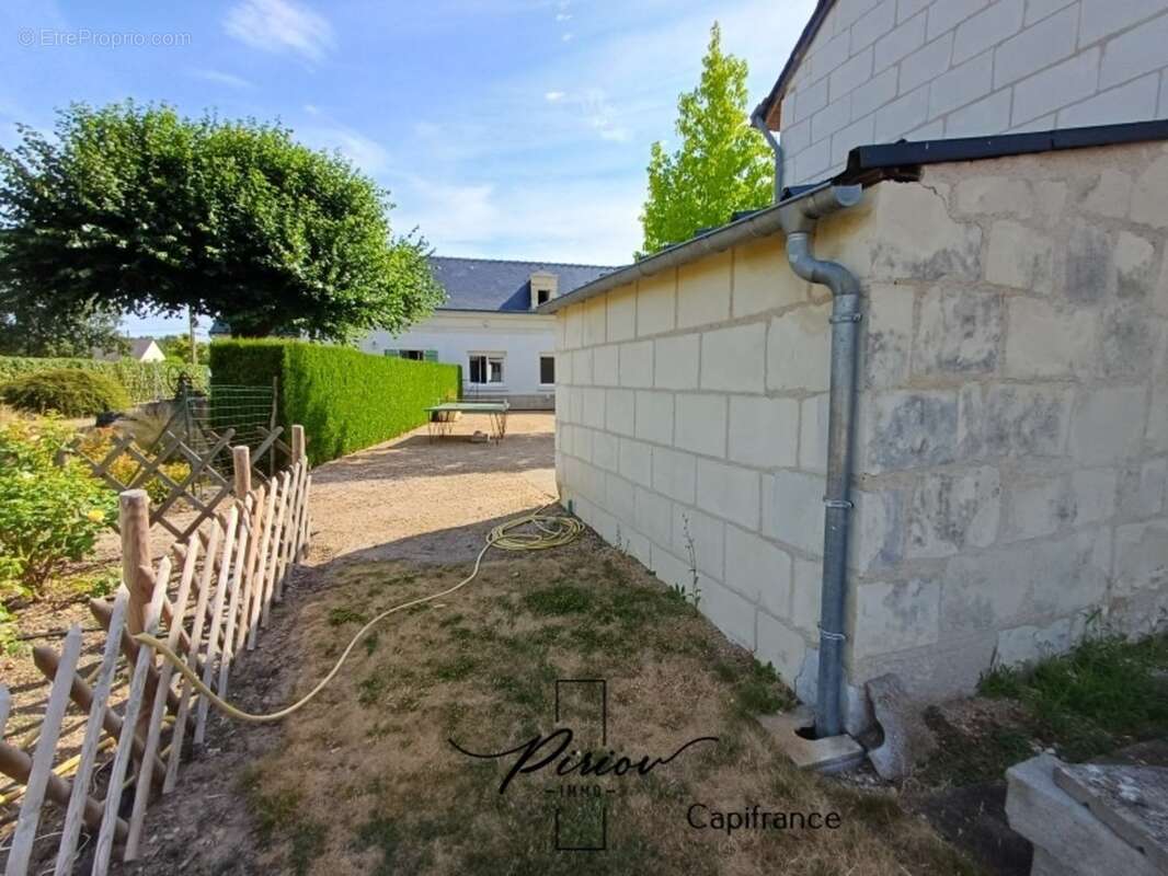 Propriété au charme de l'ancien - comprenant 2 gîtes - dépendances - photo 13