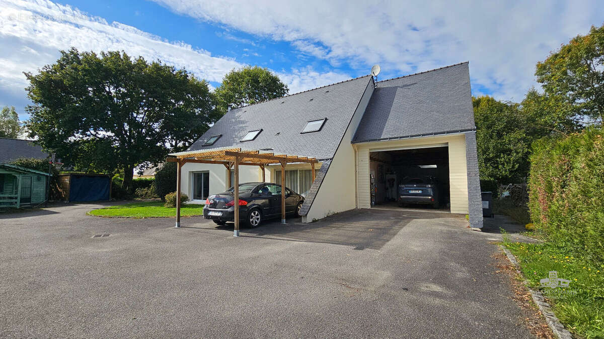 Maison à GRANDCHAMPS-DES-FONTAINES