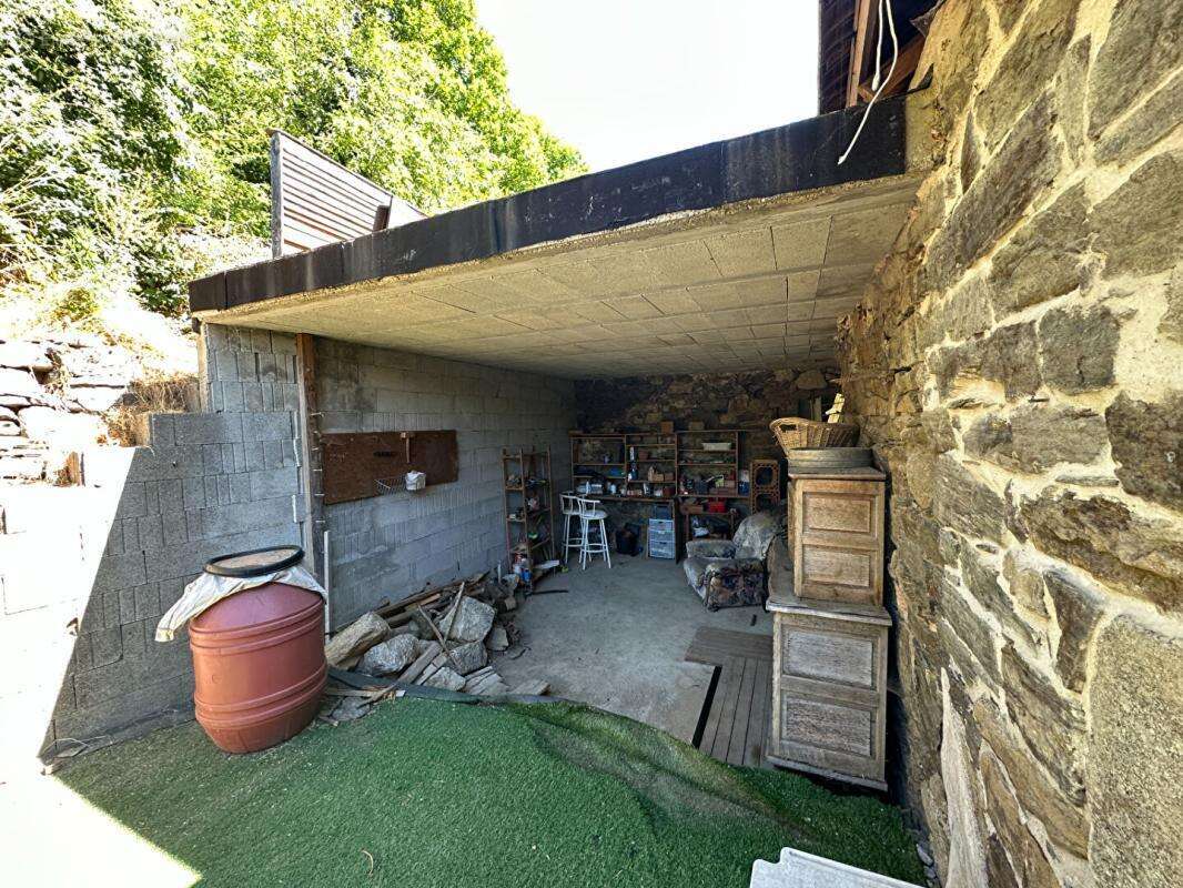 Authentique maison de hameau avec dépendances et vue dégagée - photo 14