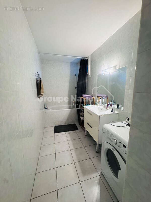 Appartement à SAINT-VICTORET