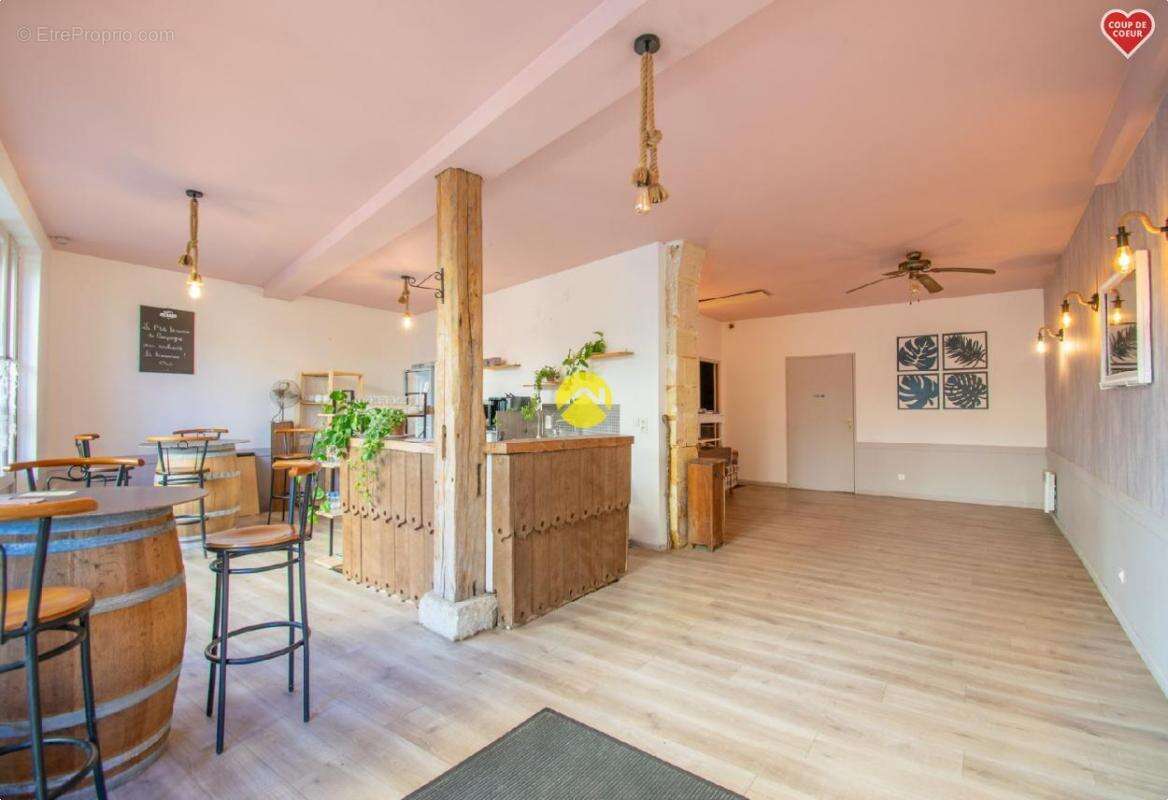 Maison à LE BUISSON-DE-CADOUIN