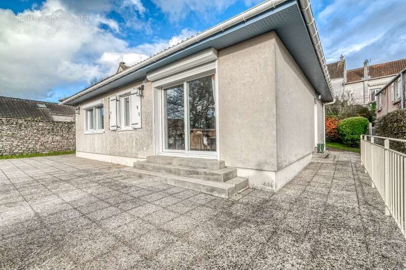 Maison à MONTGE-EN-GOELE