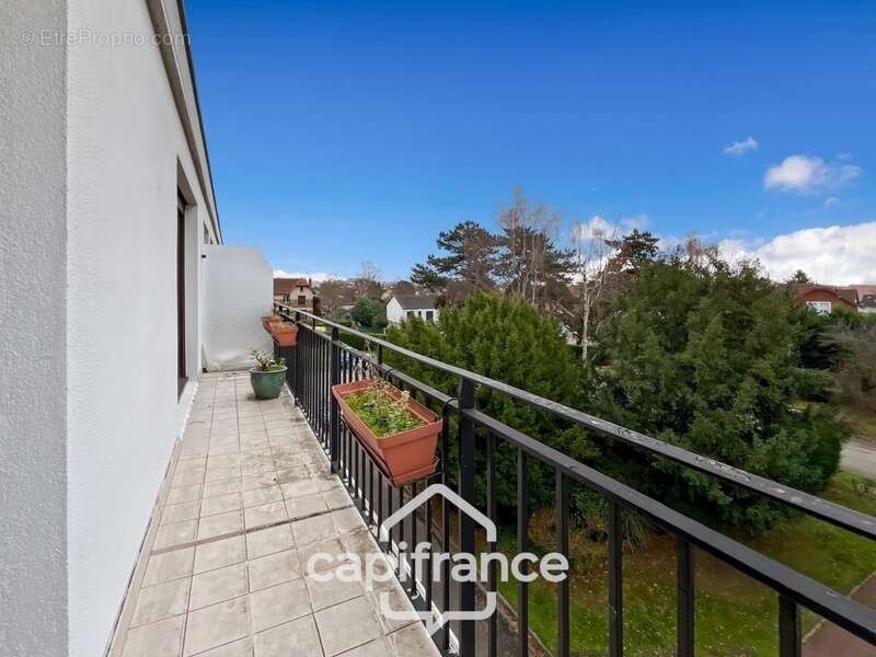 Appartement à CHENNEVIERES-SUR-MARNE