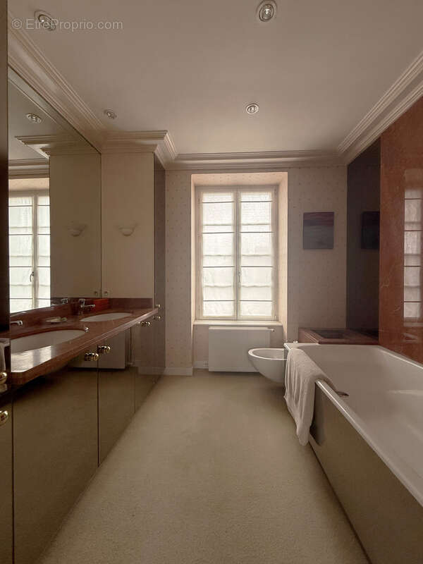 Belle propriété (170 m2) au cœur de la ville. - photo 10