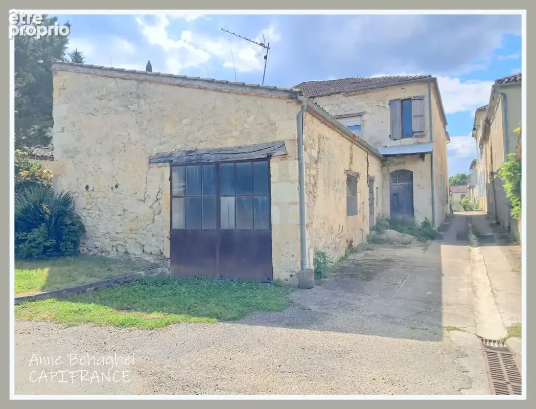 Lamontjoie Maison de village à vendre 196m2,à terminer de rénover - photo 1