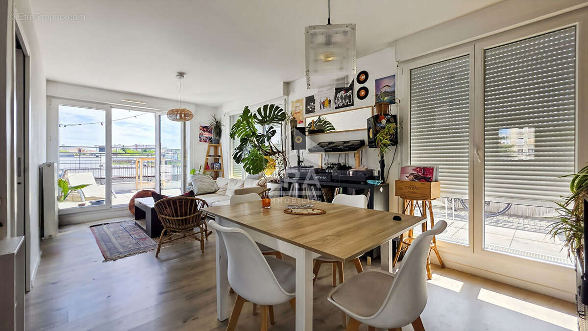 Duplex en rooftop Bagnolet 4 pièce(s) 89.88 m2 - photo 8