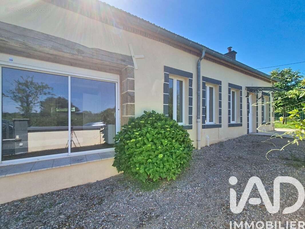 Photo 2 - Maison à SAINT-PLAISIR