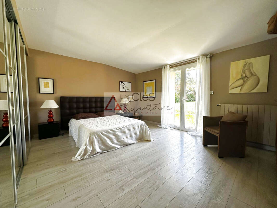 Rare Propriété 224 M2 Langon - photo 15