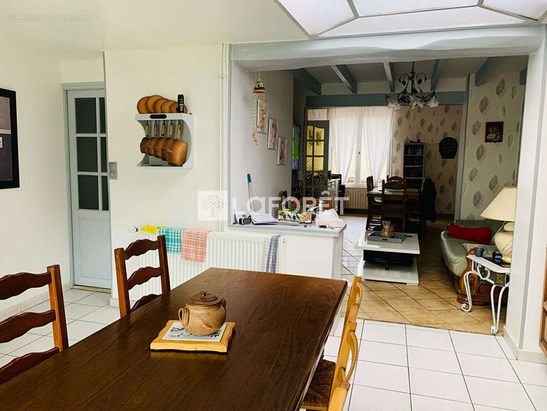 Maison à SAINT-QUENTIN