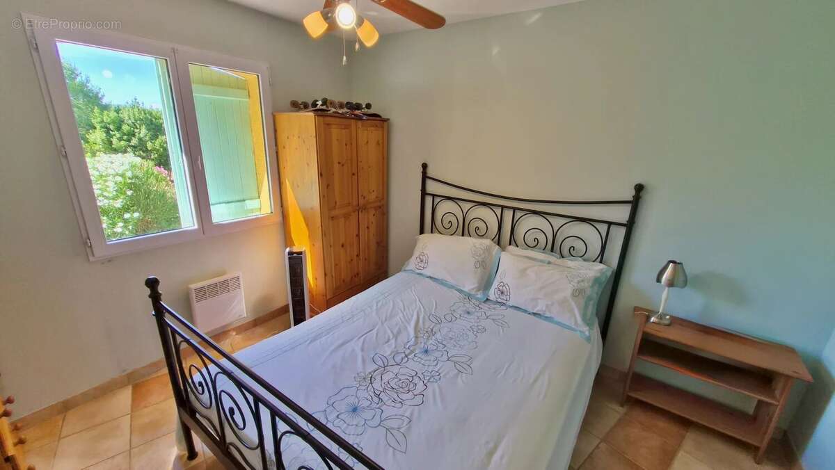 Maison lumineuse de 4 chambres avec grand jardin, piscine et vues dégagées près de Pézenas - photo 19